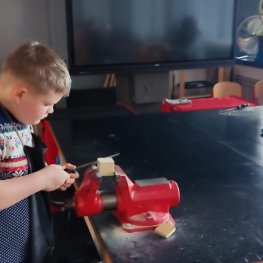 "Nebuď dřevo" - A to my rozhodně nejsme :-) II.J