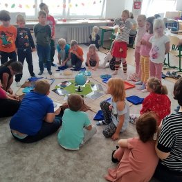 Zahájili jsme 1. kosmickým příběhem... I.M, I.V