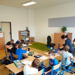 U nás ve třídě II. J - několik formálních fotografií :-)